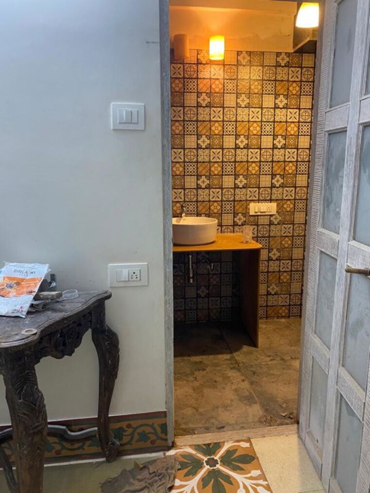 undefined, bandra west 2 Bedroom 700 Sq.Ft. Apartment In Bandra West Mumbai 10032459