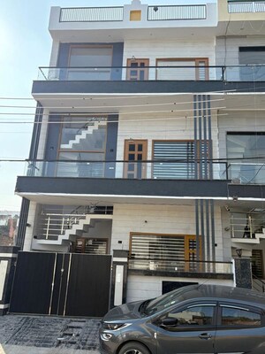 5 BHK Independent House – Exterior View View at Ghazipur - for Sale