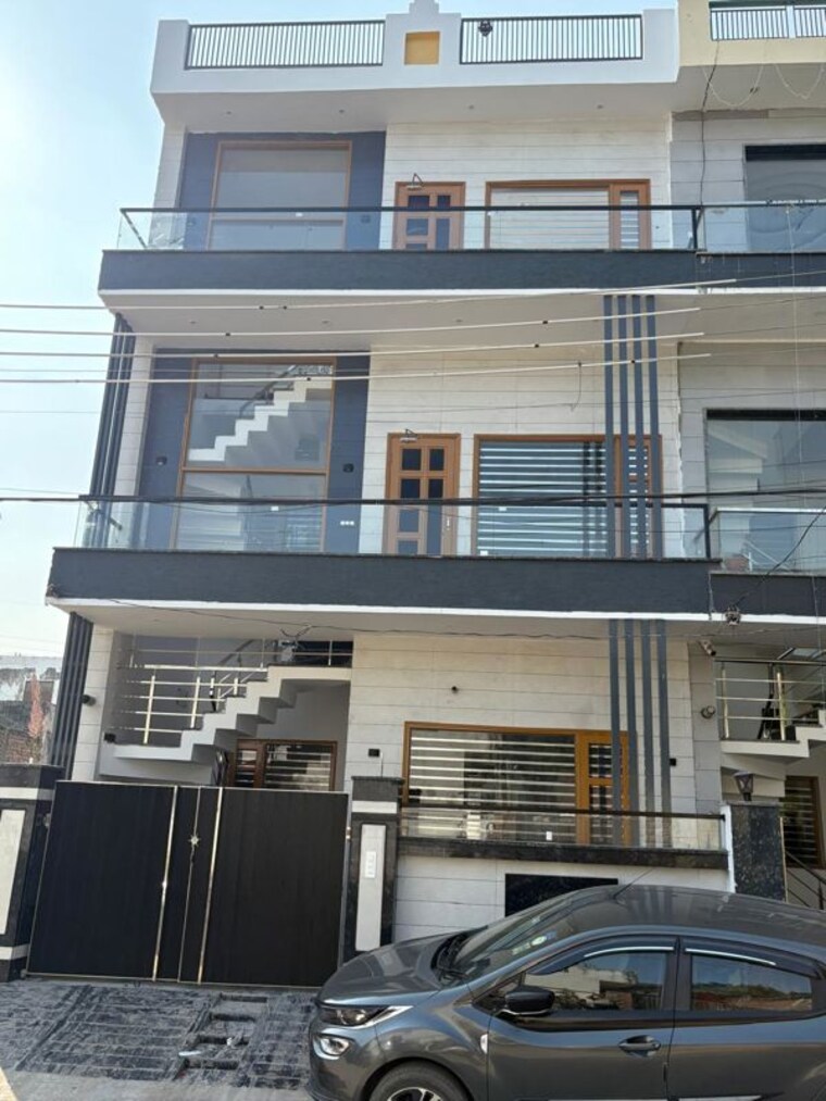 Exterior View, ghazipur 5 Bedroom 2400 Sq.Ft. Independent House In Ghazipur Zirakpur 10032556
