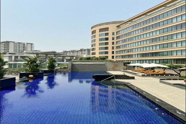 Exterior View, khar west 5 Bedroom 3000 Sq.Ft. Apartment In Khar West Mumbai 10032375