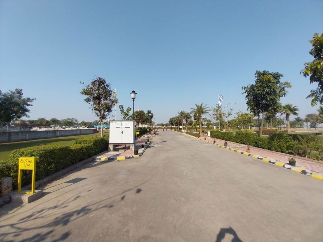Plot For Sale in Omaxe City - Omaxe Heights