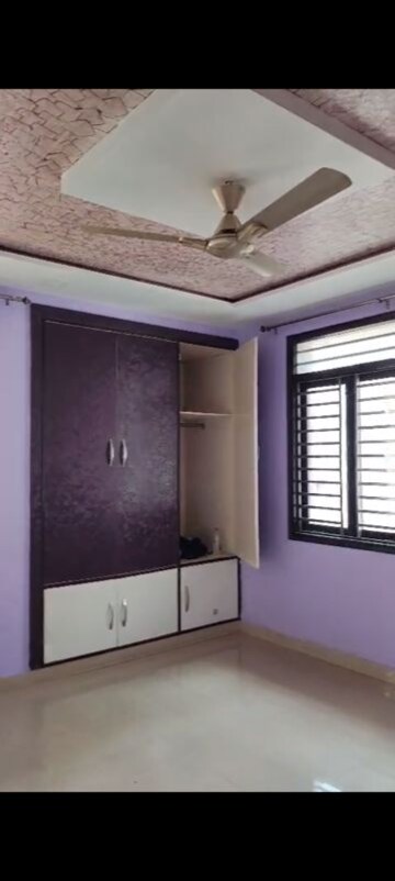 Room in 4 BHK Apartment at Sector 12 Dwarka – for Rent