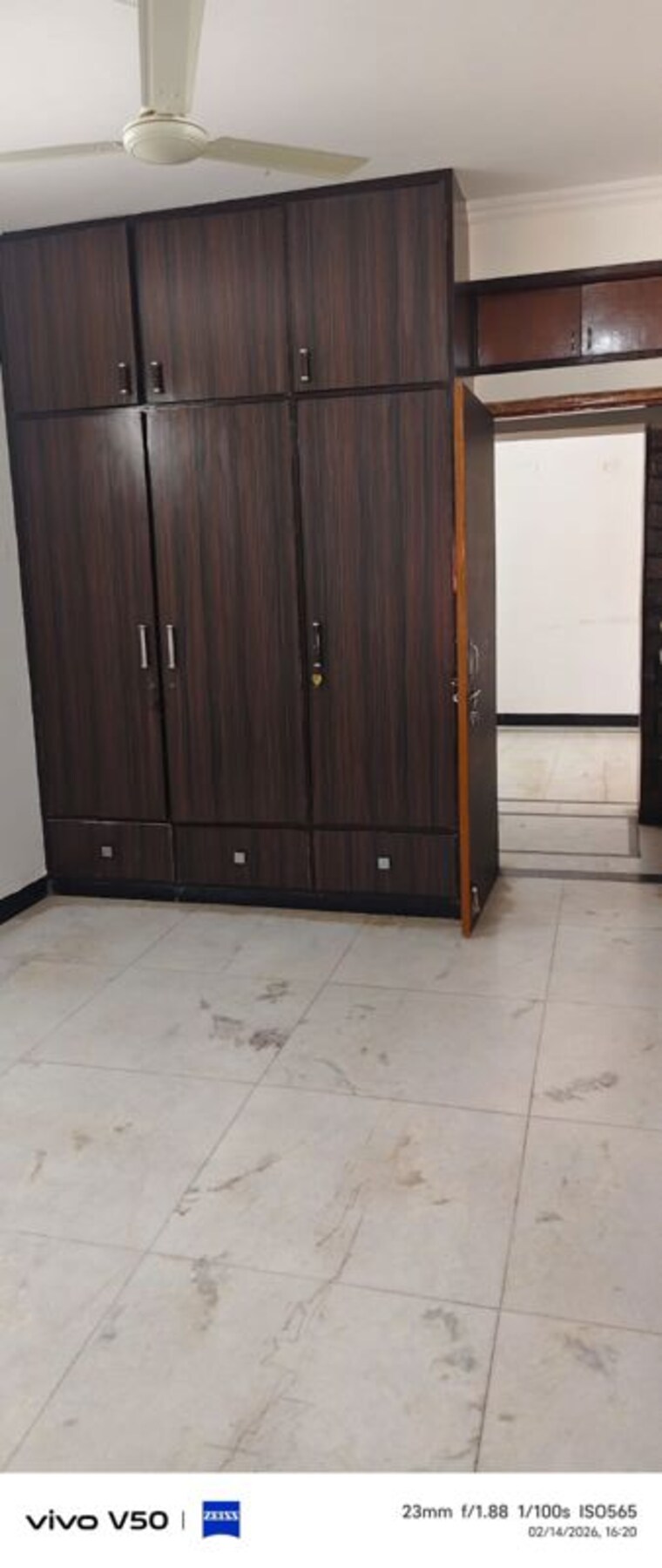 Room, sector 5 dwarka 3 Bedroom 1700 Sq.Ft. Apartment In Sector 5 Dwarka Delhi 10032721