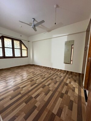 Bedroom in 3 BHK Apartment at Wellington park, Richmond Town – for Rent