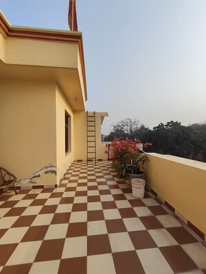 Balcony in 2.5 BHK Independent House at Sector 12 Panchkula – for Rent