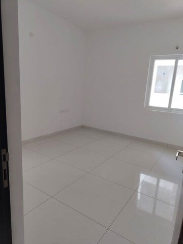 Room in 2 BHK Apartment at Rajapushpa Imperia, Tellapur – for Sale