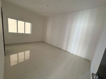 Room in 2 BHK Apartment at Rajapushpa Imperia, Tellapur – for Sale