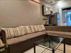 1 BHK + Pooja Room Apartment For Rent in Santacruz West