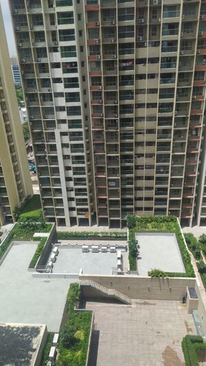 Balcony in 1 BHK Apartment at Sheth Vasant Oasis, Andheri East – for Rent
