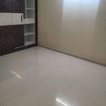 Room in 2 BHK Apartment at Casagrand Lorenza, Agrahara Badavane – for Rent