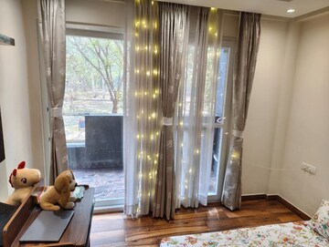 Living Room in 4 BHK Apartment at Sector 11 Dwarka – for Rent