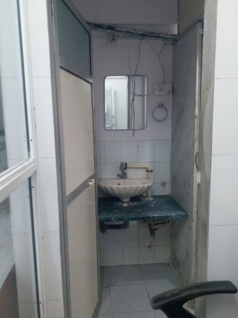 Washroom, chembur Commercial Office Space 299 Sq.Ft. In Chembur Mumbai 10032819