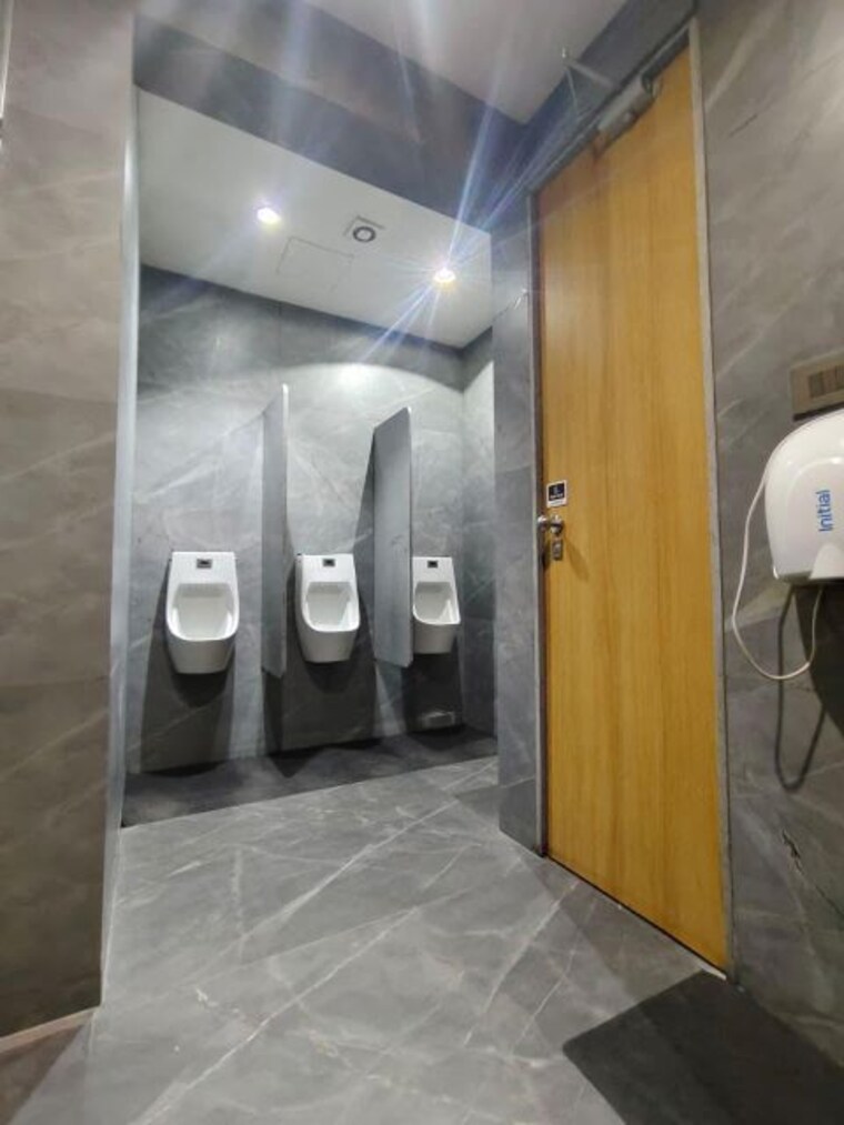 Washroom, balewadi Commercial Office Space 6314 Sq.Ft. In Balewadi Pune 10032980