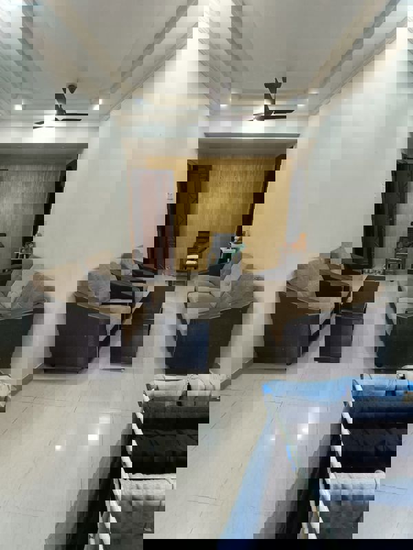 3.5 BHK + Study Room 1000 Sq.Ft. Apartment in Vineet Towers