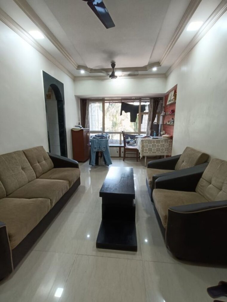 Living Room, vineet-towers 3.5 Bedroom 1000 Sq.Ft. Apartment In Andheri West Mumbai 10033062