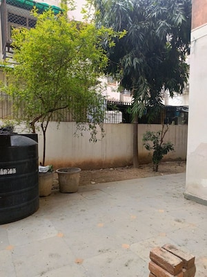 Parking in 3 BHK Builder Floor at Unitech South City II, Sector 50 – for Rent