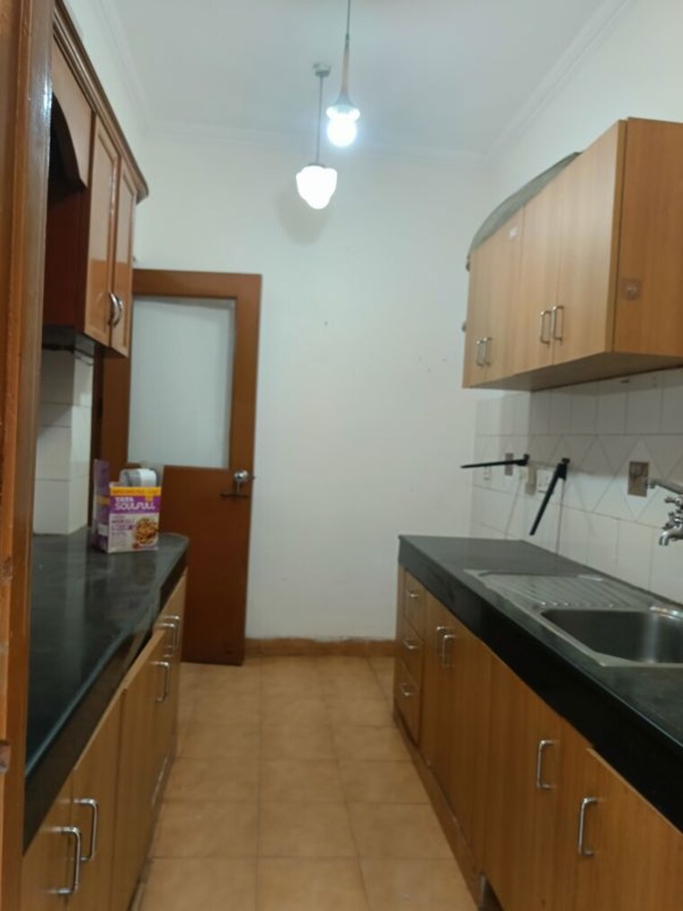 Kitchen, unitech-south-city-ii 3 Bedroom 1000 Sq.Ft. Builder Floor In Sector 50 Gurgaon 10033072