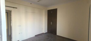 Room in 2 BHK Apartment at Skytech Matrott, Sector 76 – for Rent