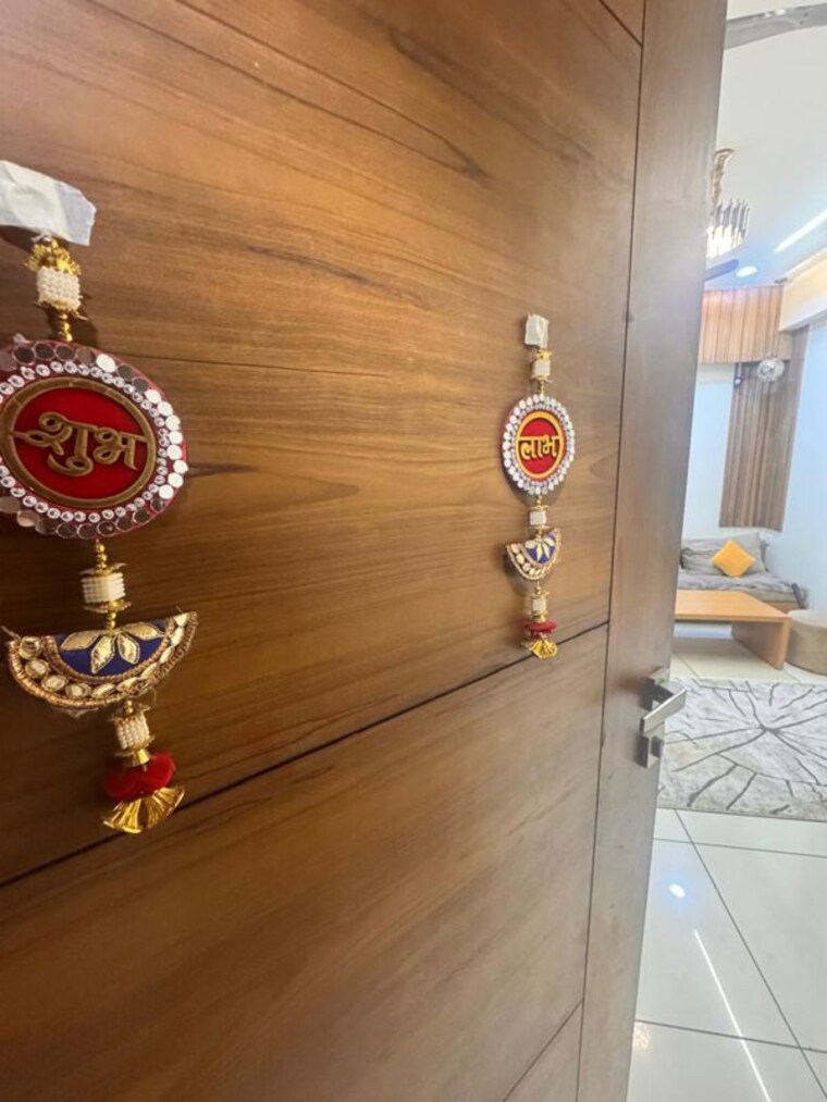  Parking, shela 3 Bedroom 1500 Sq.Ft. Apartment In Shela Ahmedabad 10033057