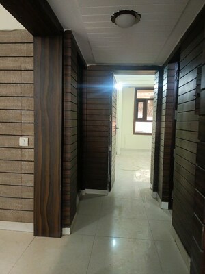 Building Lobby in 3 BHK Builder Floor at SS The Lilac, Sector 49 – for Rent