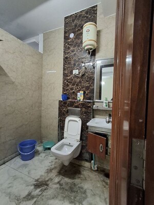 Team Area in 1 RK Builder Floor at Sector 23 – for Rent