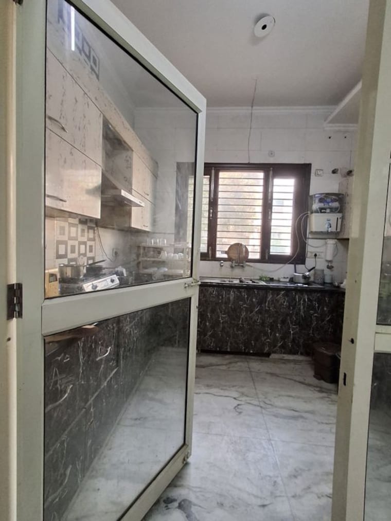 Kitchen, sector 23 1 RK 877 Sq.Ft. Builder Floor In Sector 23 Gurgaon 10033258