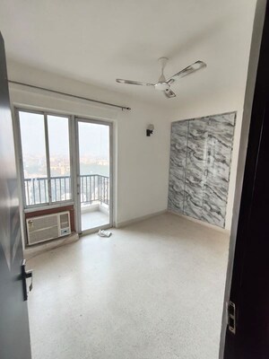 2 BHK Apartment For Rent in DLF Regency Park I, Dlf Phase iv