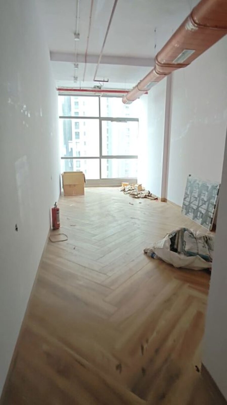 Team Area, lodha-new-cuffe-parade Commercial Office Space 455 Sq.Ft. In Wadala Mumbai 10033168