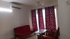 3.5 BHK + Servant Room Apartment For Sale in Emaar Palm Gardens