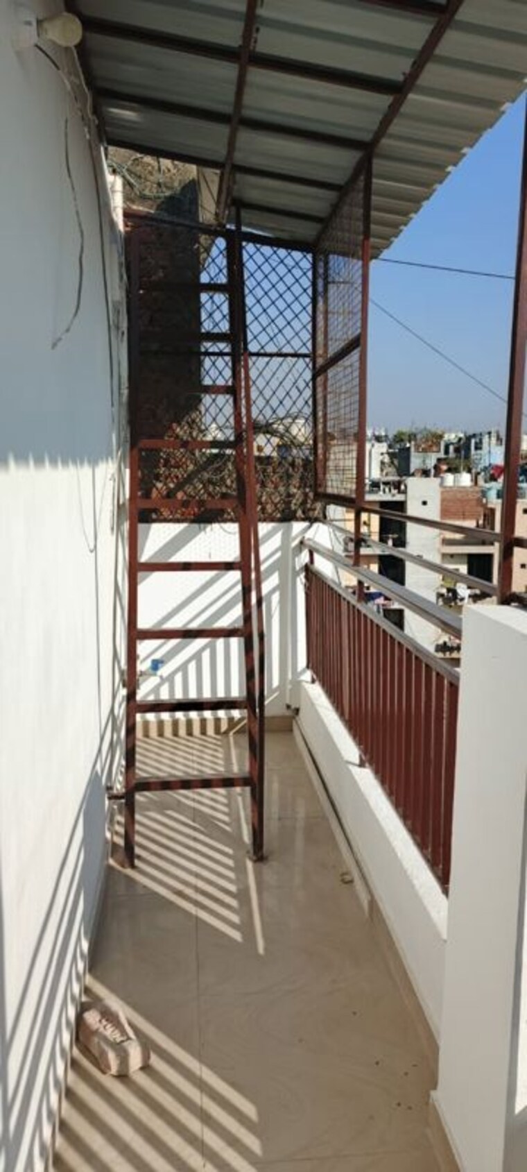 Balcony, mehrauli 3 Bedroom 125 Sq.Yd. Builder Floor In Mehrauli Delhi 10033356
