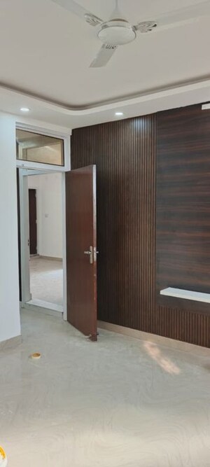 Room in 3 BHK Builder Floor at Mehrauli – for Sale