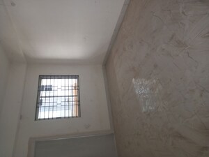 Room in 3 BHK Apartment at Bariatu Housing Colony – for Sale