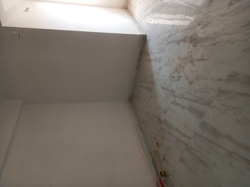 Room in 3 BHK Apartment at Bariatu Housing Colony – for Sale