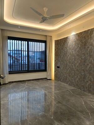 Bedroom in 4 BHK Builder Floor at SS 100, Sector 49 – for Rent