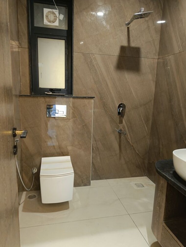 Bathroom, ss-100 4 Bedroom 2200 Sq.Ft. Builder Floor In Sector 49 Gurgaon 10033376