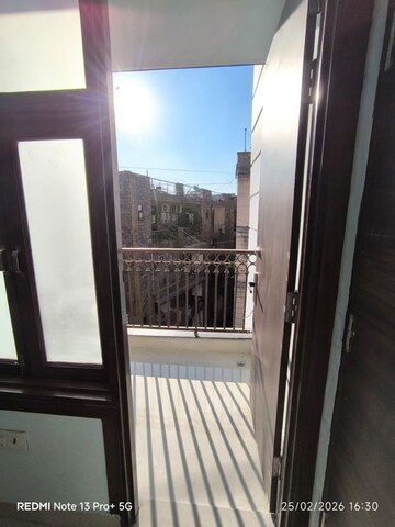 Balcony in 1 BHK Builder Floor at Saket – for Rent