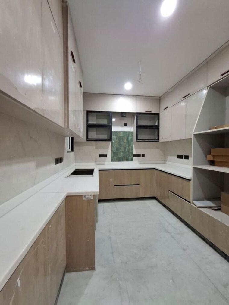 Kitchen, chittaranjan park 3 Bedroom 1440 Sq.Ft. Builder Floor In Chittaranjan Park Delhi 10033447