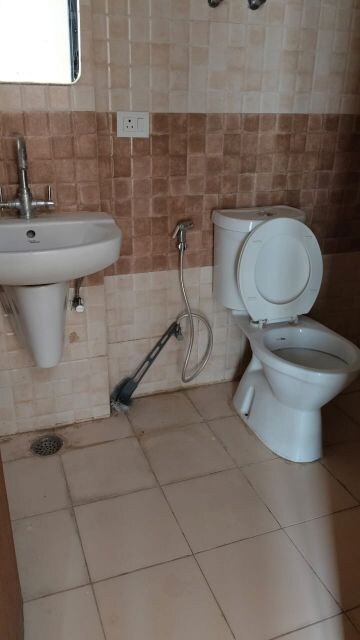 Bathroom in 2 BHK Apartment at Amrapali Golf Homes, Sector 4 Greater Noida – for Sale