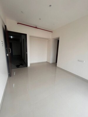 Room in 1 BHK Apartment at Metropolis Bayside, Kasarvadavali – for Rent