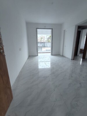 Room in 4 BHK Apartment at 3B Estate 95, Sector 95 – for Sale