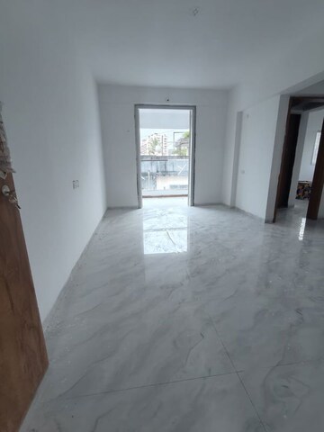 Room in 4 BHK Apartment at 3B Estate 95, Sector 95 – for Sale