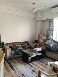 3 BHK + Pooja Room Apartment For Rent in Santacruz West