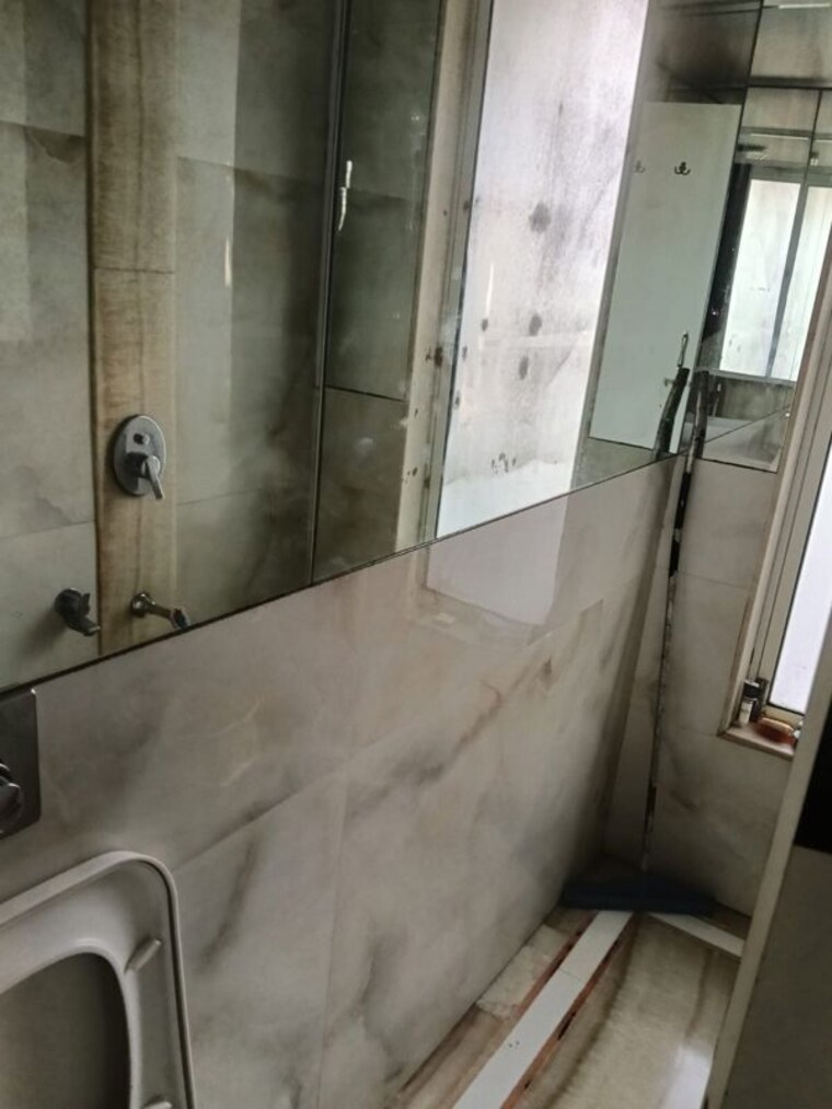 Washroom, santacruz west 3 Bedroom 1100 Sq.Ft. Apartment In Santacruz West Mumbai 10033497