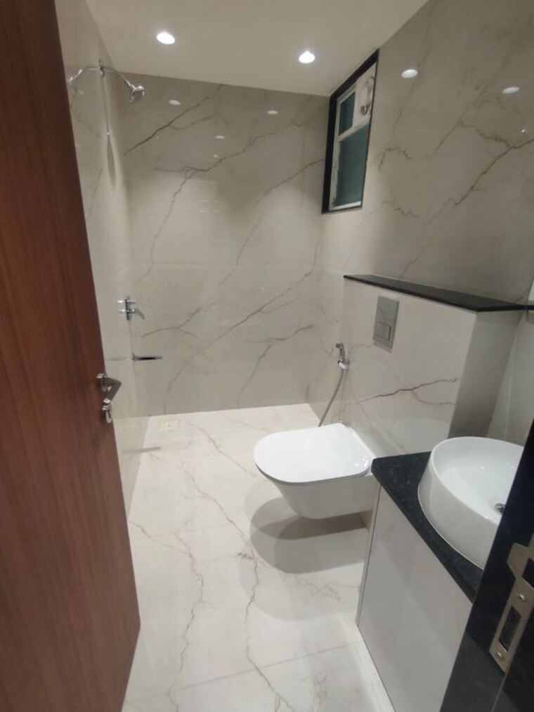 Bathroom, kamdhenu-the-premia 3 Bedroom 1018 Sq.Ft. Apartment In Hadapsar Pune 10005963