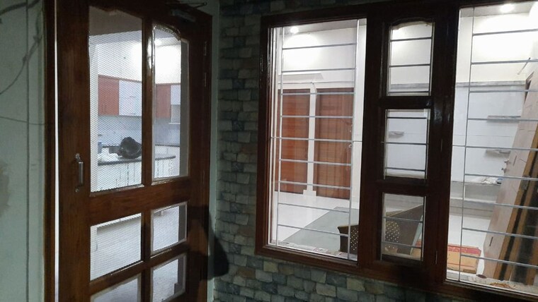 Room, mohit nagar 2 Bedroom 1800 Sq.Ft. Builder Floor In Mohit Nagar Dehradun 10033552