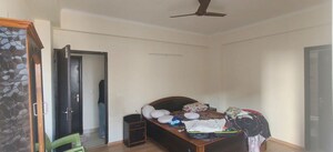 Furnished Amenities in 3 BHK Apartment at Amrapali Crystal Homes, Sector 76 – for Rent