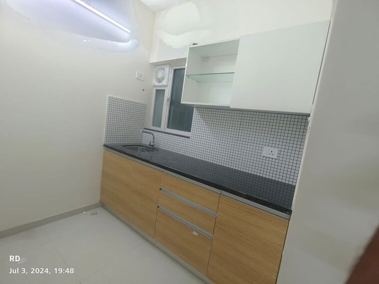 Bathroom, omkar-signet 2 Bedroom 660 Sq.Ft. Apartment In Malad East Mumbai 10033585