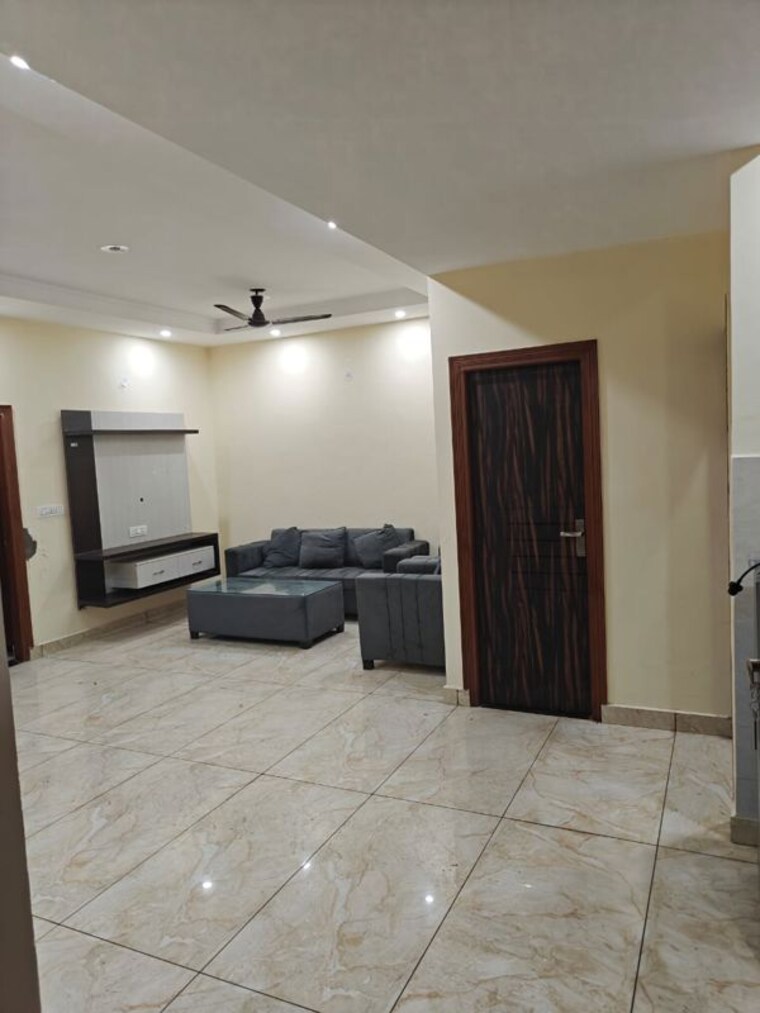 Room, aerocity 3 Bedroom 1700 Sq.Ft. Apartment In Aerocity Mohali 10033600
