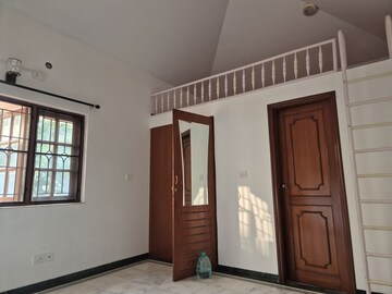 Building Lobby in 3 BHK Villa at Adarsh Palm Meadows Annexe, Whitefield – for Rent