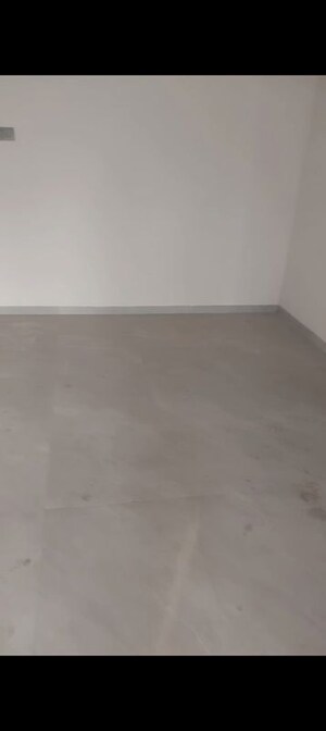 Room in 1 BHK Apartment at Paradigm El Signora, Jogeshwari West – for Sale